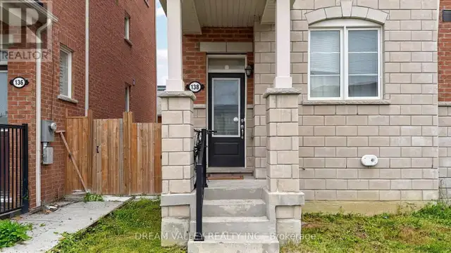138 Cleanside Road Toronto (Clairlea-Birchmount), Ontario, photo 3 of 4
