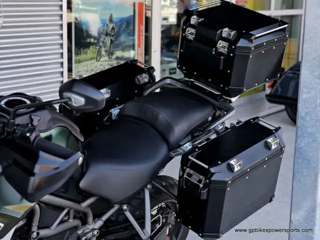 2017 Triumph Tiger Explorer XCA Matt Khaki Green in Dirt Bikes & Motocross in Oshawa / Durham Region - Image 13