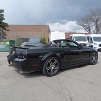 This 2007 Ford Mustang Convertible is sleek and stylish with a powerful 6-cylinder engine. With its... (image 7)