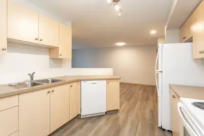 Newly Renovated 2 Bedroom Suite in Lancaster, View more