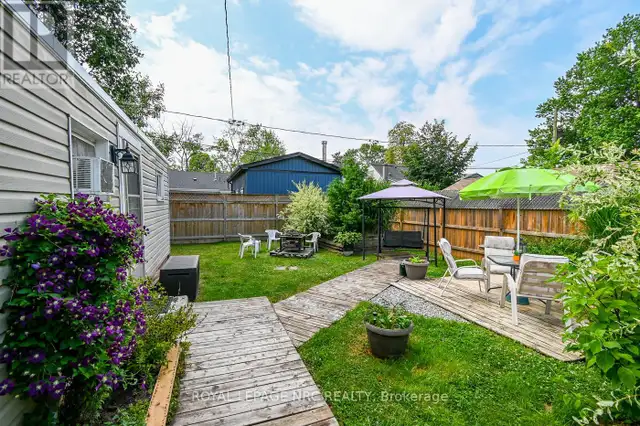 17 DUNKIRK COURT Welland (Lincoln/Crowland), Ontario in Houses for Sale in St. Catharines - Image 7