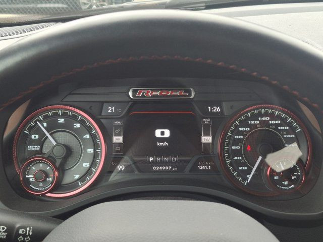 2022 Ram 1500 Rebel Crew 4X4 | 5.7L Hemi | Heated Wheel + Seats in Cars & Trucks in Guelph - Image 3