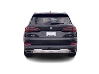 2022 BMW X5 xDRIVE40i AWD This X5 is a Carfax Verified Vehicle with No Accidents or Claims! Equipped... (image 8)