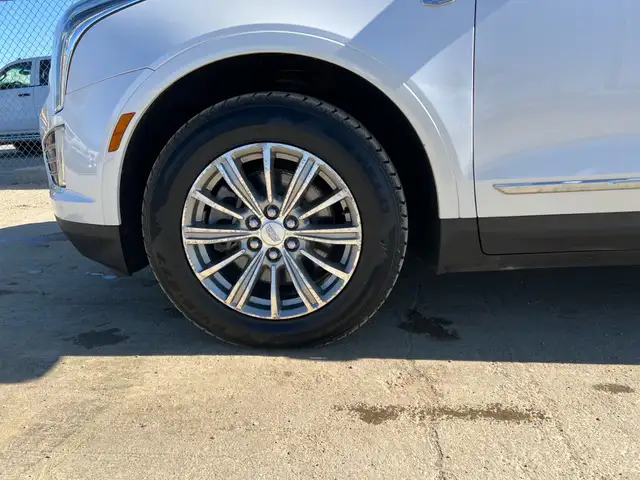 2017 Cadillac XT5 Luxury |Reverse Camera | Command Start605486121642240009