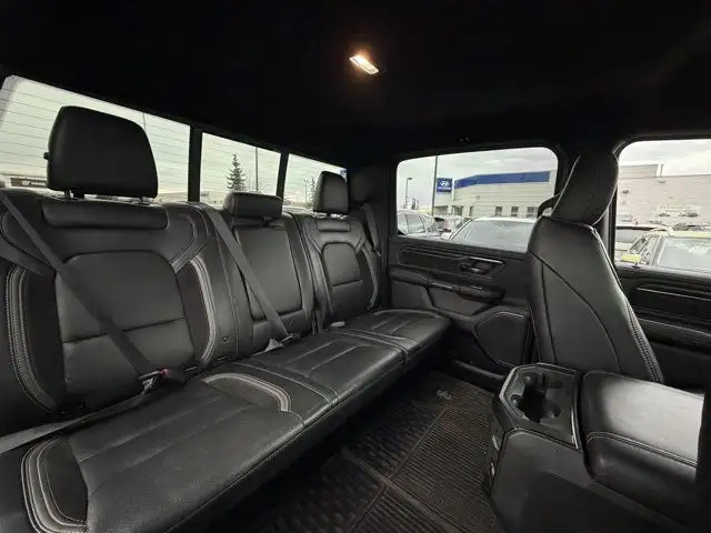 2023 Ram 1500 Sport GT Crew Cab 4WD | No Accidents | 5'7 Box in Cars & Trucks in Calgary - Image 26