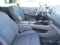 One owner, clean Carfax, two sets of keys, power windows, power door locks, power mirrors, climate c... (image 6)