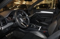 This Audi Q5 has a strong Intercooled Turbo Premium Unleaded I-4 2.0 L/121 engine powering this Auto... (image 8)