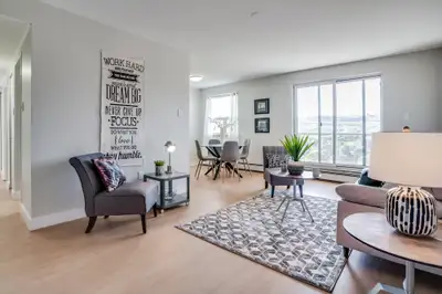 1 Bedroom Apartment - Downtown - Near GO Station - Call Today!