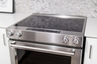 Realstar's The Taunton Apartments is the new definition of luxury rental living in Oakville. This bo... (image 5)