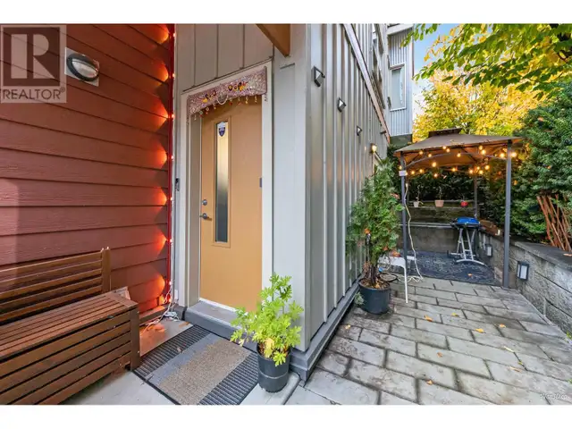 9 10119 RIVER DRIVE Richmond, British Columbia62864381556866121