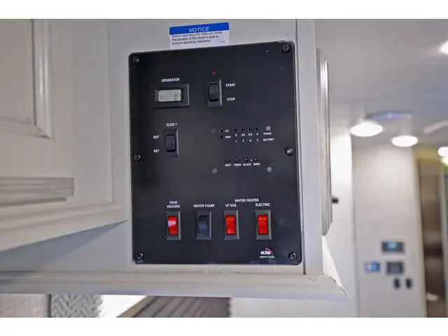 2023 Entegra Coach Odyssey 31F Bund Bed NEUF VR/RV Classe C 2023 in RVs & Motorhomes in Laval / North Shore - Image 8