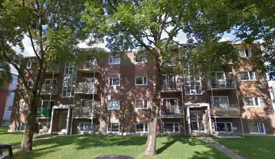 4 - Disponible 1 er juillet DUBERGER 2370-2390 rue dAlger, Québec (Québec), G1P 3K2 Balcon privé Esp...