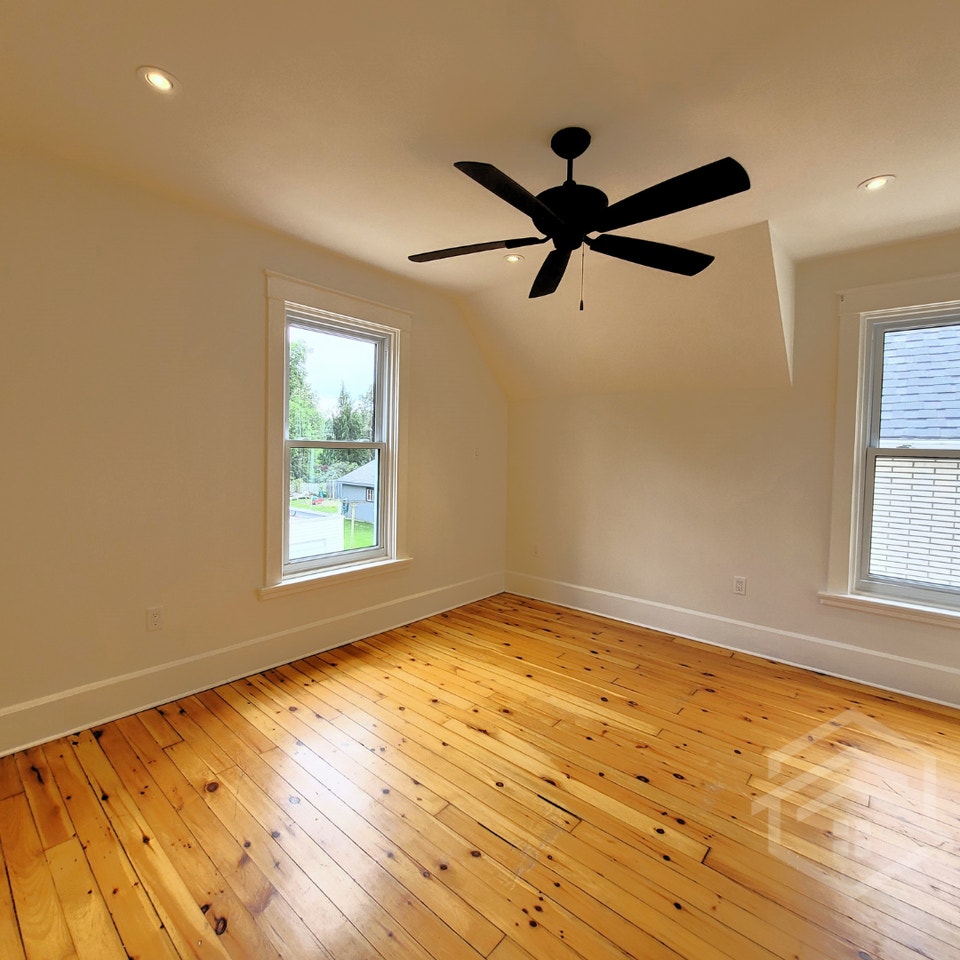 Short-Term 3-Bedroom Home in Woodstock!! 5