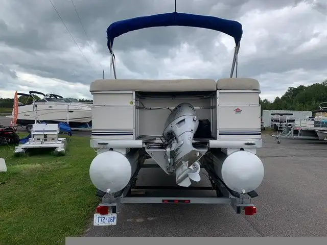 2001 Monark Sun Spa Monark with 40HP Honda in Powerboats & Motorboats in Sault Ste. Marie - Image 5