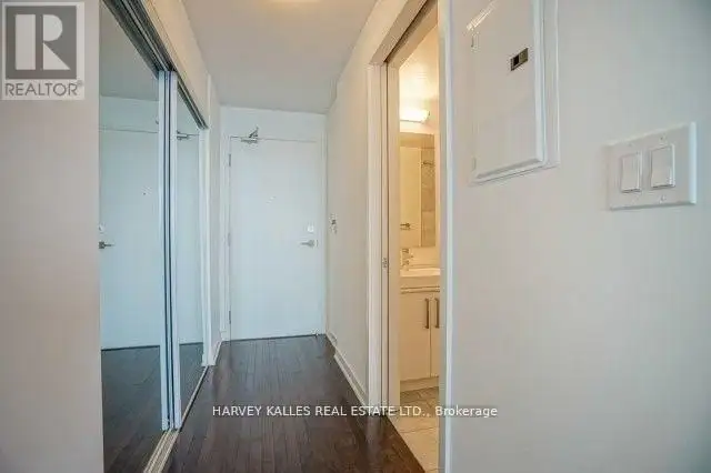 5708 - 12 YORK STREET Toronto (Waterfront Communities), Ontario in Long Term Rentals in City of Toronto - Image 6