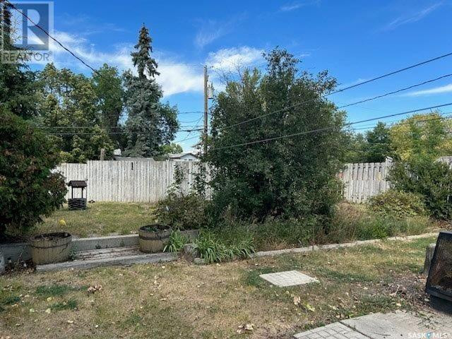 24 6th Street CRESCENT W Kindersley, Saskatchewan in Houses for Sale in Saskatoon - Image 4