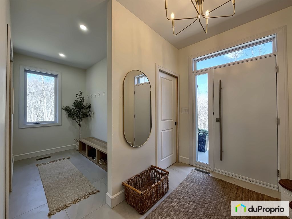 $699,000 - Bungalow for sale in St-Calixte — photo 3