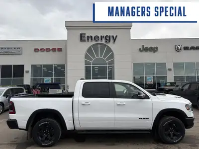 SPECIAL! This truck features a 6 month 10,000 KM Powertrain Warranty! With 186,136 km on the odomete...