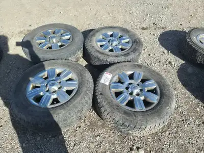 Condition Used - Good *Tire Size: 275/65R18 *Season: ALL SEASONS/ SUMMER *Brand: GOOD YEAR *Center B...