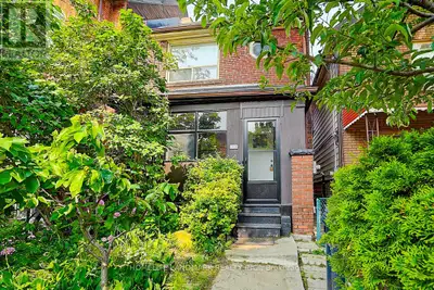 MAIN AND UPPER - 149 EUCLID AVENUE Toronto (Trinity-Bellwoods),
