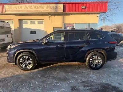 **CARS TRUCKS SUV 4X4 VAN AWD EDMONTON FINANCING AVAILABLE EASY FINANCING ** 2021 TOYOTA HIGHLANDER...