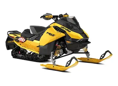 FAITES-VITE ! Modèle exclusif à la vente exclusive du printemps SKIDOO. Célébrez deux décennies de p...
