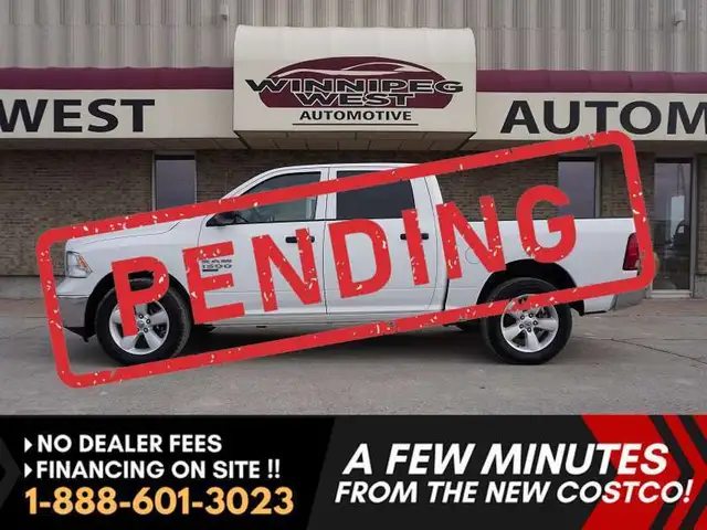 2023 Ram 1500 SLT 4x4 Crew Cab 5'7 Box - ONLY 46,000 KM's!!!