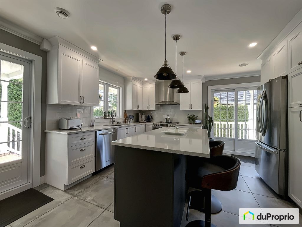 $918,000 - Intergenerational for sale in St-Charles-Borromée — photo 3