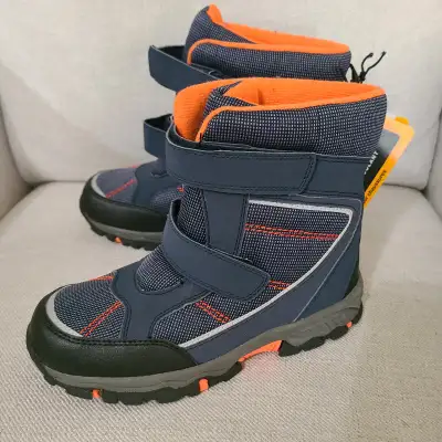 Brand New Youth boy winter boots Size 4, View more