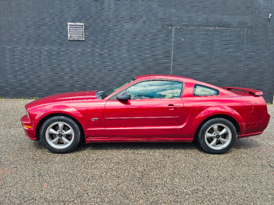 2006 MUSTANG GT- MANUAL 5 SPEED- CERTIFIED