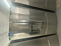 1204-Refrigerateur LG Porte Francaise 36'' Water and Ice Stainle