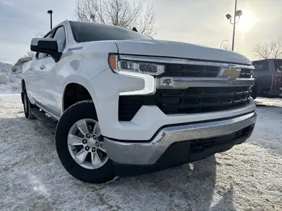 AMVIC Licensed Dealer AMVIC LICENSED DEALER//Stock Number: WG5186 *40/20/40 Bench Split Seat *Heated...