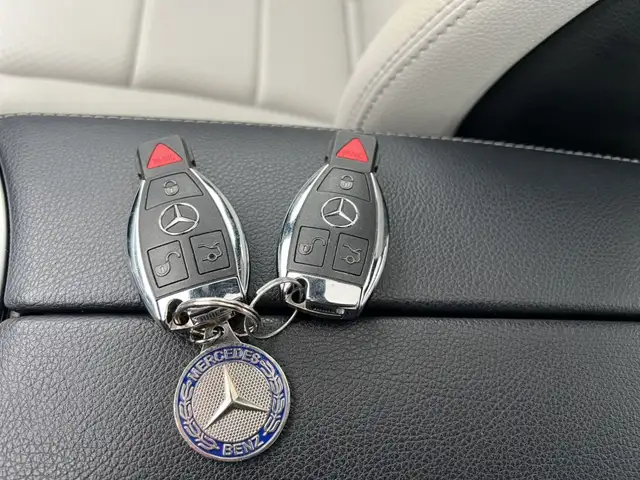 2018 Mercedes-Benz C-Class C300 4MATIC - AMG PKG - SUNROOF - LEA in Cars & Trucks in Oakville / Halton Region - Image 34