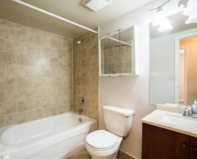 COLLINGWOOD: OAKVIEW COURT APTS - 1 & 2 Bedroom Suites Now Avail in Long Term Rentals in Barrie - Image 9