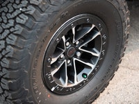 4x4, 3.6L V6, Recon Package, 35 Inch Tires, 4.56 Rear Axle Ratio, Steel Bumpers, Heated Nappa Leathe... (image 2)