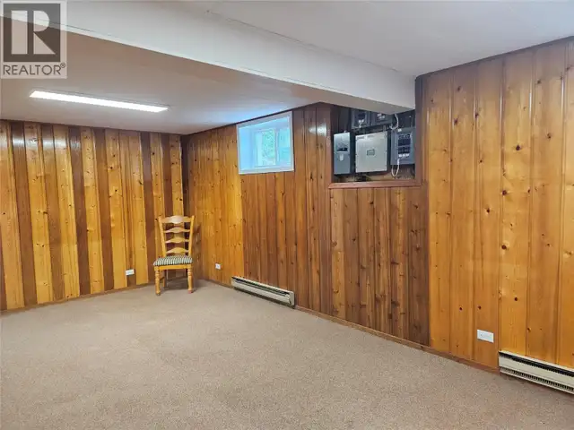 301 5TH Street NW Nakusp, British Columbia in Houses for Sale in Nelson - Image 23