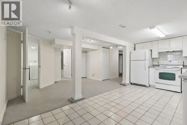 Ground level 3229 W 11TH AVENUE Vancouver, British Columbia in Long Term Rentals in Vancouver - Image 3