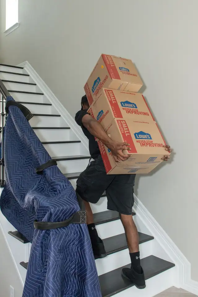 Moving Co. Oakville, Burlington, Hamilton, Cambridge in Moving & Storage in Oakville / Halton Region - Image 14