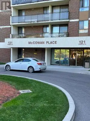 corner unit with beautiful view of the city, laminate floors, exposure north west. spacious two bedr...