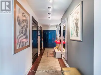 Private Elevator Leads You Into This Magnificent, Spacious Penthouse In Boutique Building 'The Rosed...