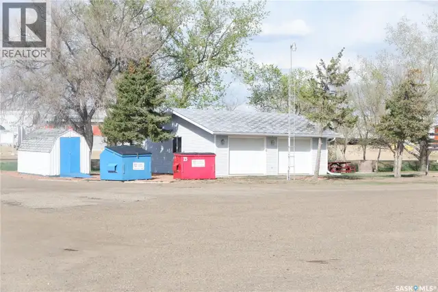143 Railway AVENUE Coronach, Saskatchewan in Commercial & Office Space for Sale in Moose Jaw - Image 41
