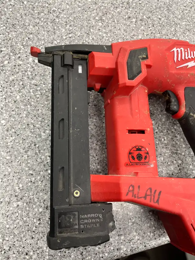 Milwaukee M18 FUEL 18G Narrow Crown Stapler -Bare Tool in Power Tools in City of Toronto - Image 3