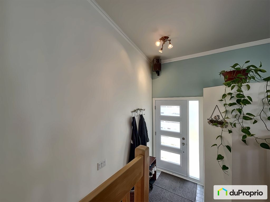 $469,000 - Split Level for sale in Beauport — photo 2