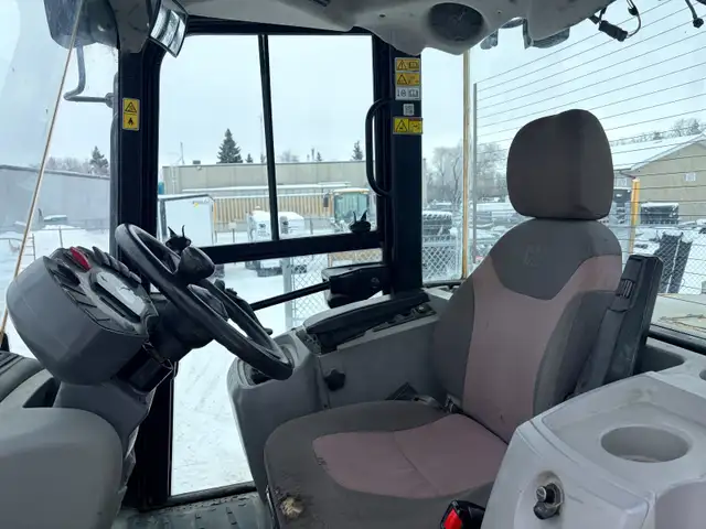2016 CATERPILLAR 914K ARTICULATING WHEEL LOADER-JOHN DEERE,VOLVO in Heavy Equipment in Regina - Image 10