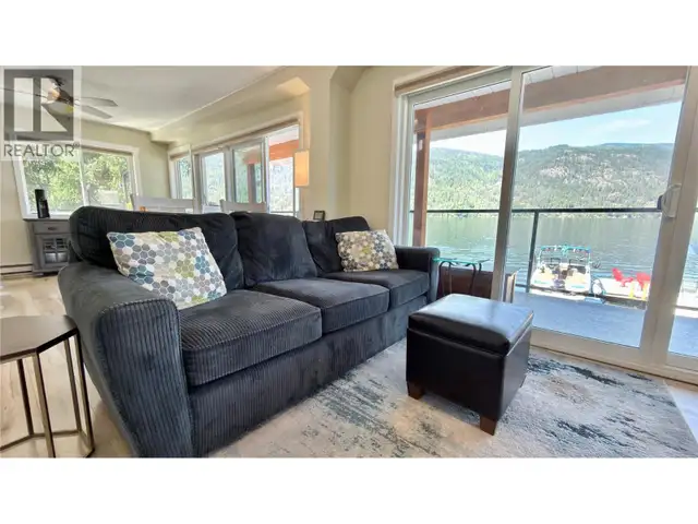 3109 East Lake Drive Christina Lake, British Columbia in Houses for Sale in Penticton - Image 25