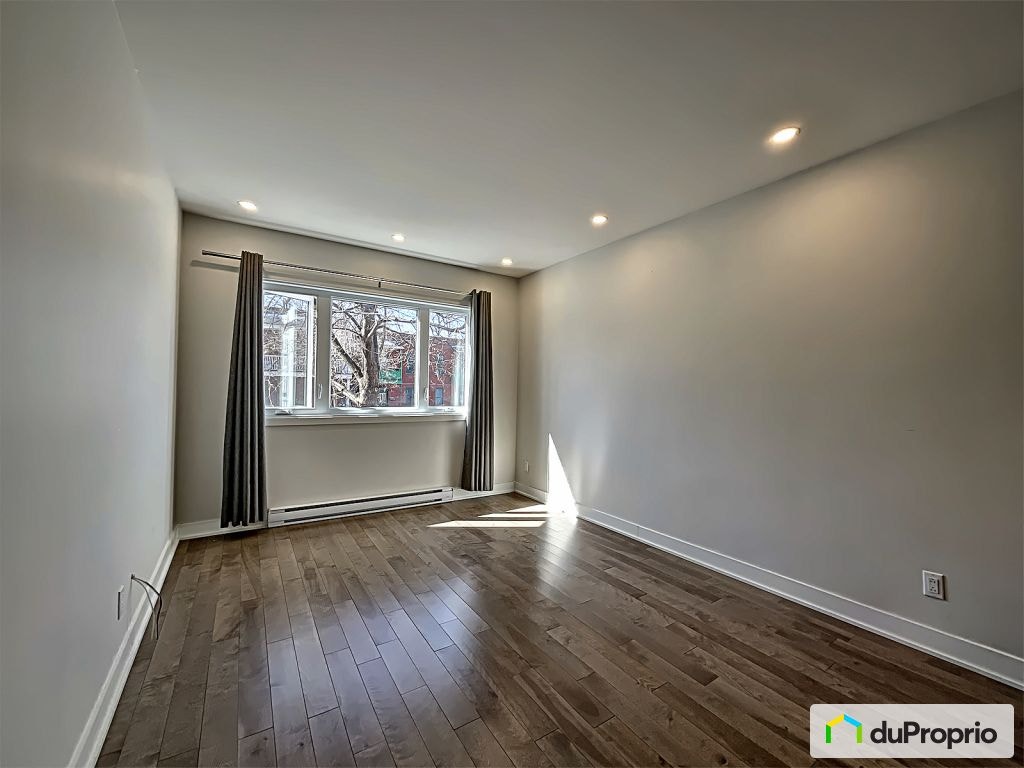 $1,590,000 - Triplex for sale in St-Lambert — photo 2