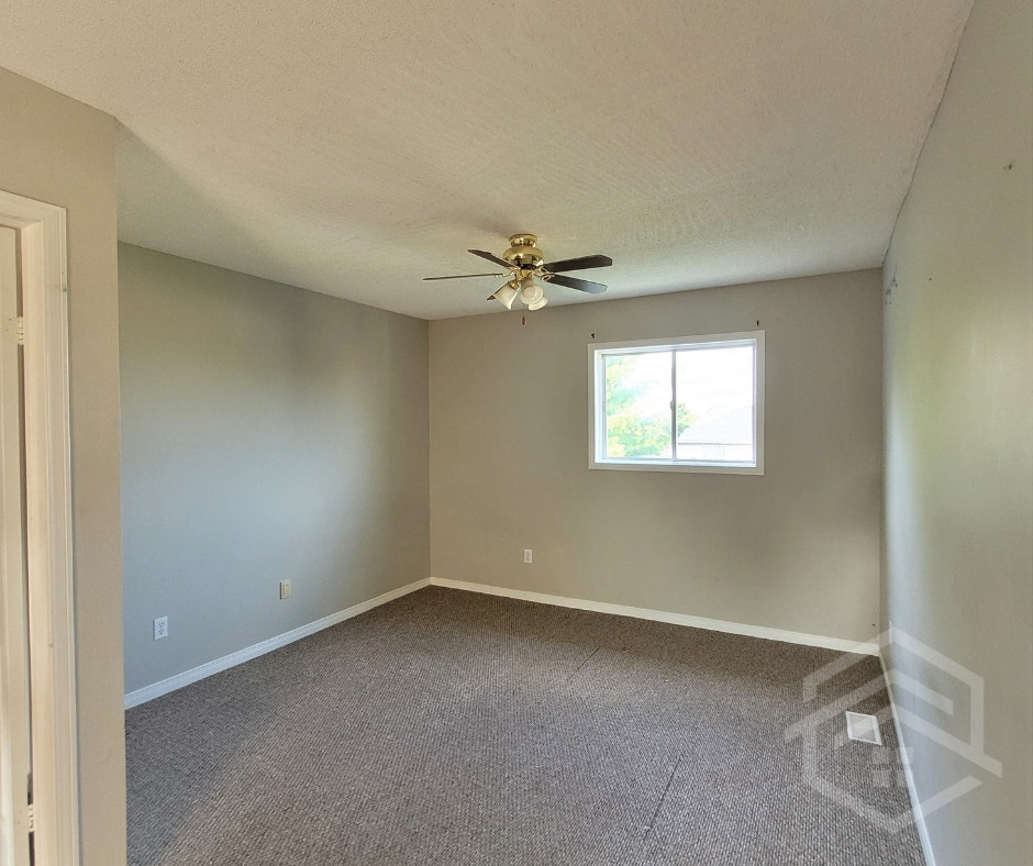 3 Bedroom House in Tillsonburg!! 5
