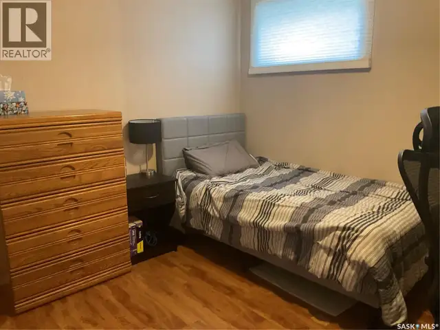 302 Dunlop STREET Saskatoon, Saskatchewan in Houses for Sale in Saskatoon - Image 16
