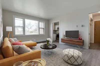 Amenities: Affordable Parking • City Views • Keyless Entry Suite & Building: Spacious bachelor, one-...