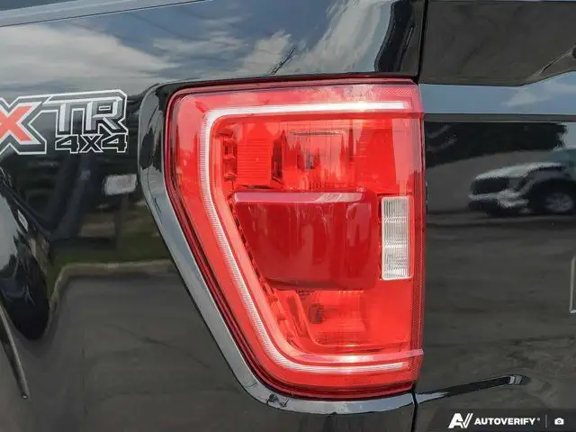 2022 Ford F-150 XLT | Lane Keep Assist | Auto Hold | Clean in Cars & Trucks in Windsor Region - Image 13